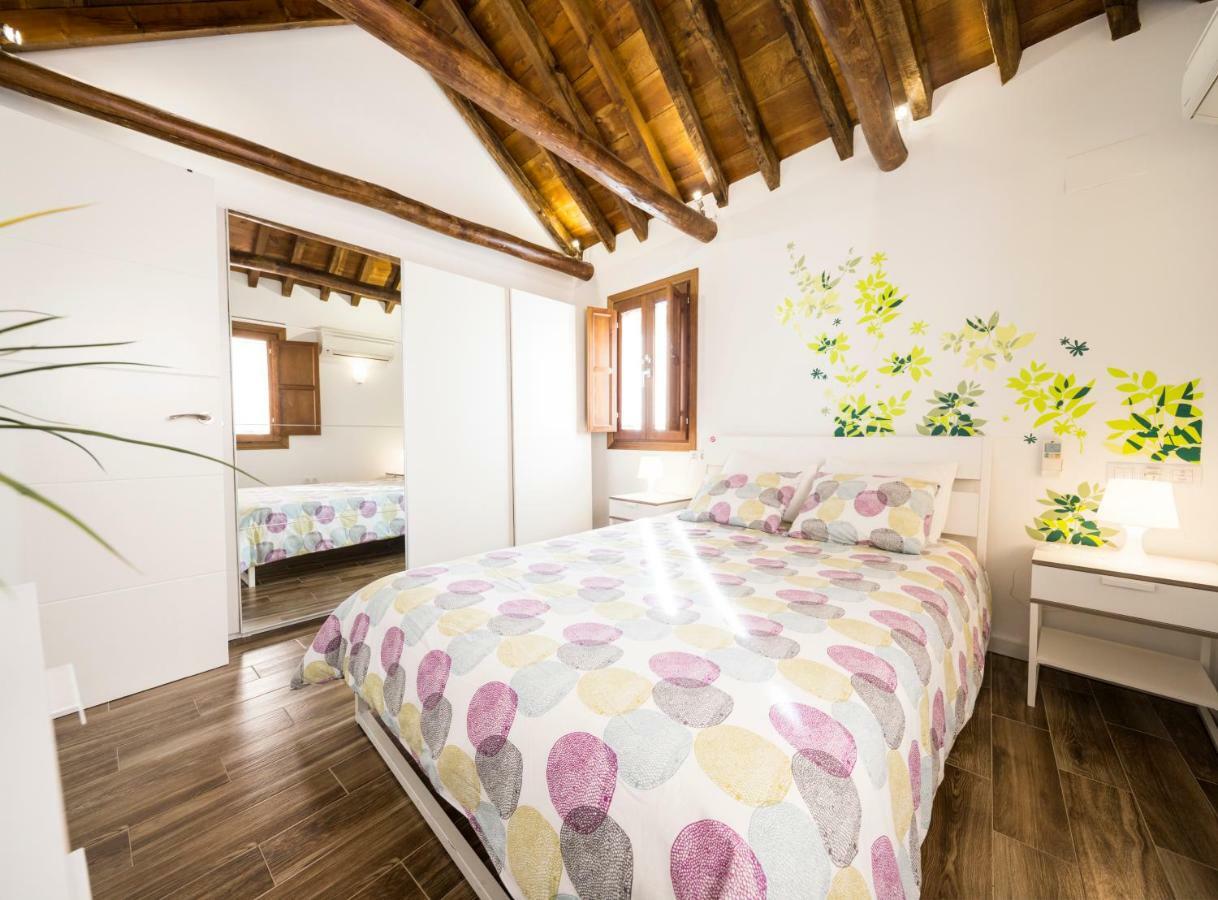 Livings En Elvira Centro Apartment Granada Ngoại thất bức ảnh